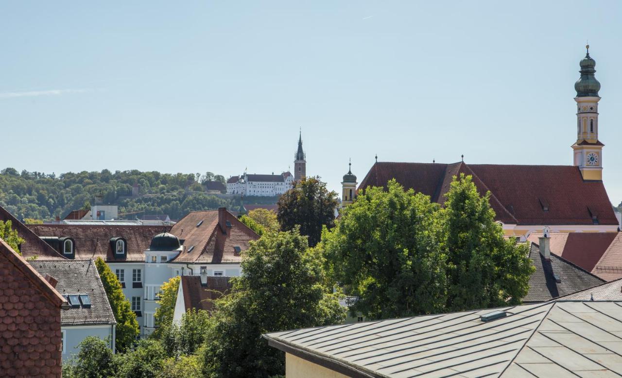 Simones Hotel Fuerstenhof ลันด์สฮูท ภายนอก รูปภาพ