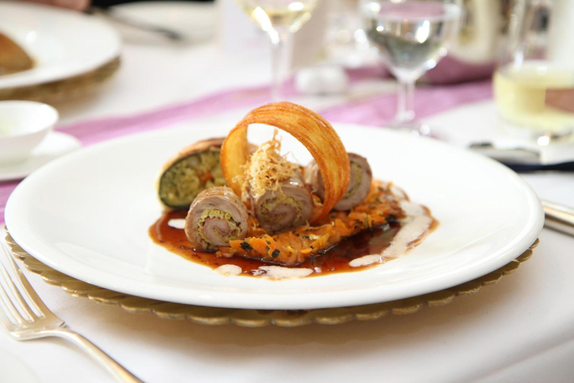 Simones Hotel Fuerstenhof ลันด์สฮูท ภายนอก รูปภาพ