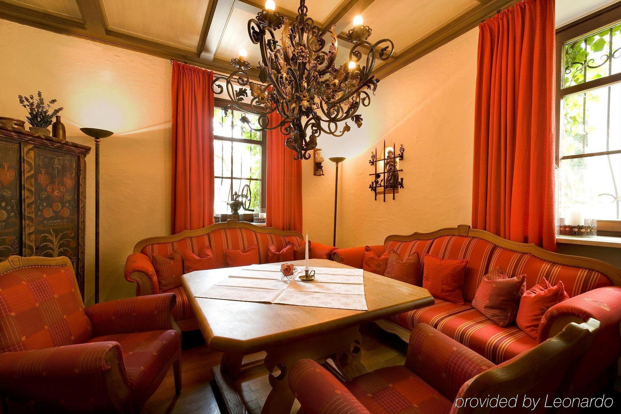 Simones Hotel Fuerstenhof ลันด์สฮูท ร้านอาหาร รูปภาพ