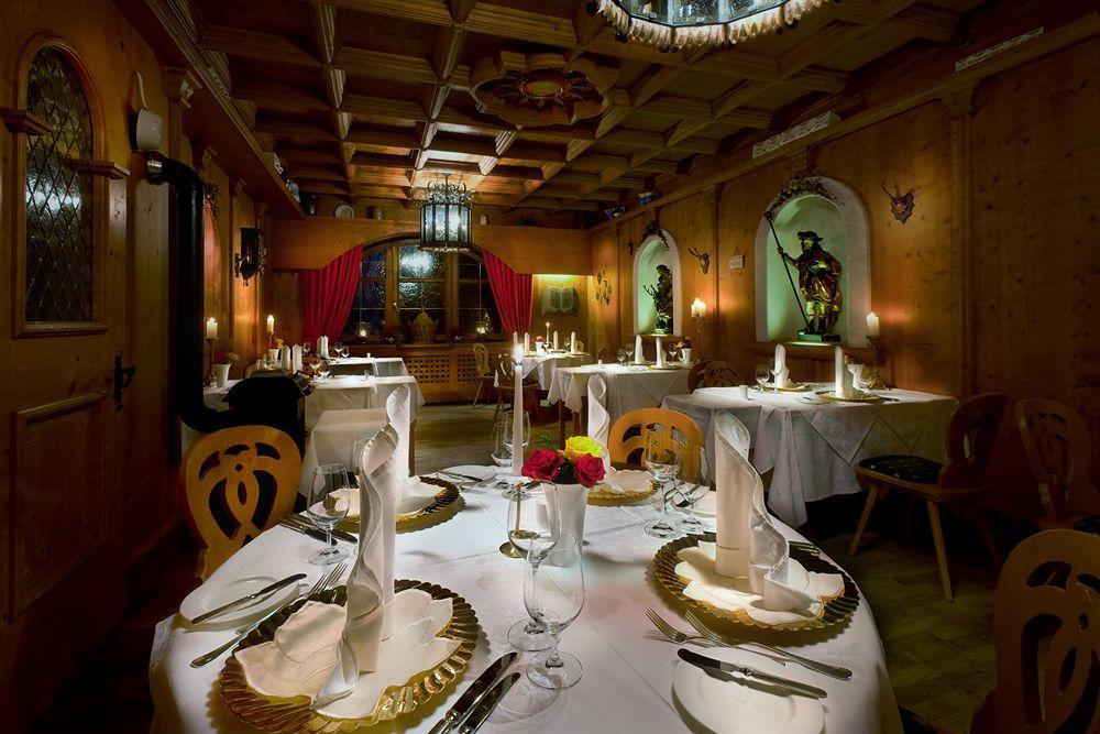 Simones Hotel Fuerstenhof ลันด์สฮูท ภายนอก รูปภาพ
