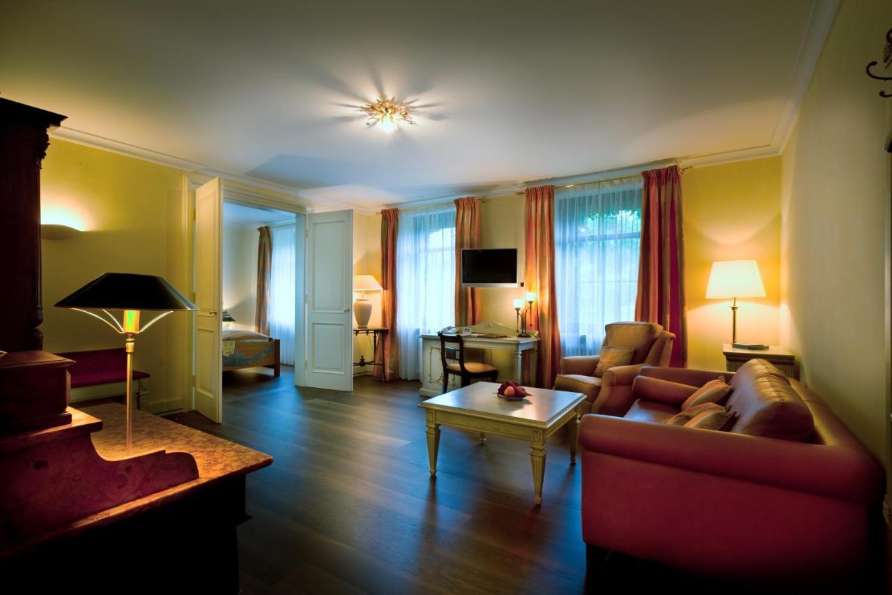 Simones Hotel Fuerstenhof ลันด์สฮูท ภายนอก รูปภาพ