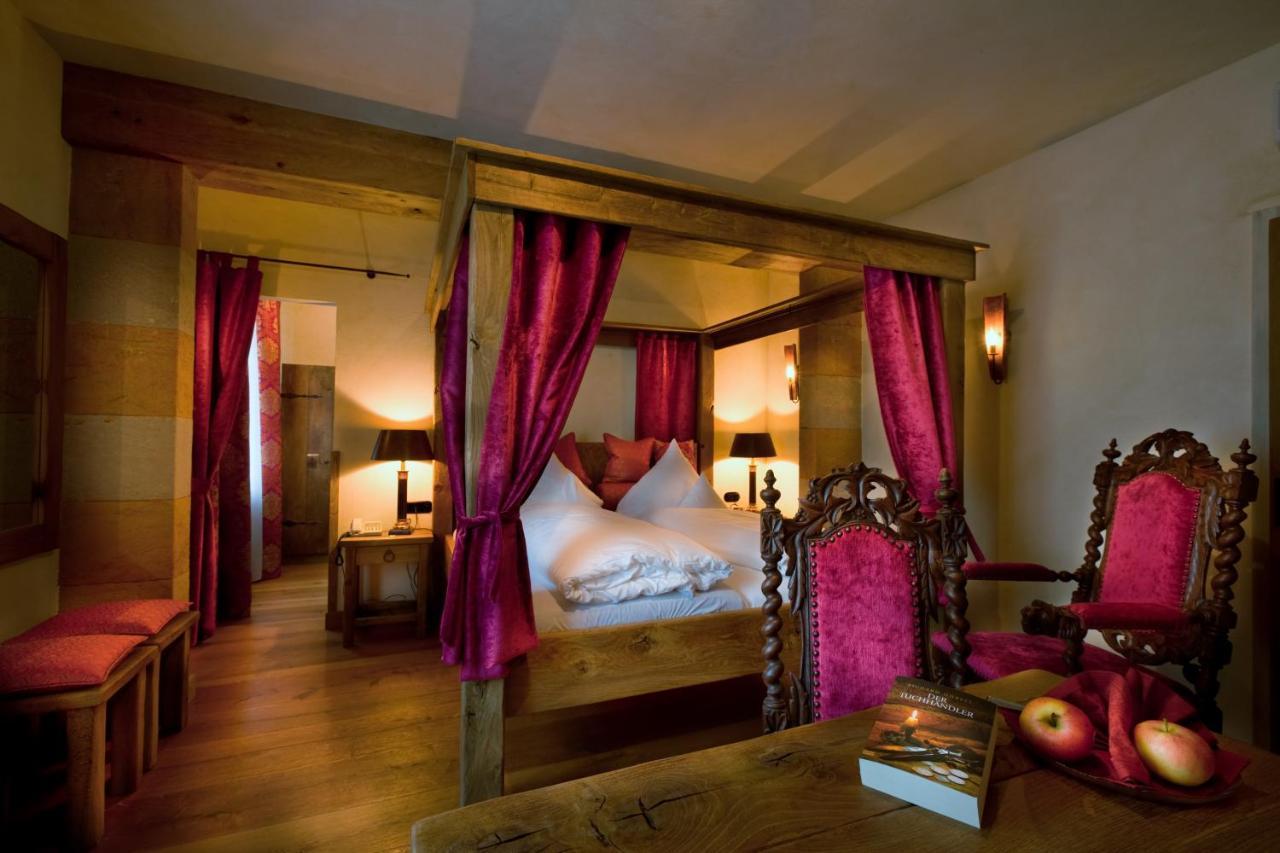 Simones Hotel Fuerstenhof ลันด์สฮูท ภายนอก รูปภาพ